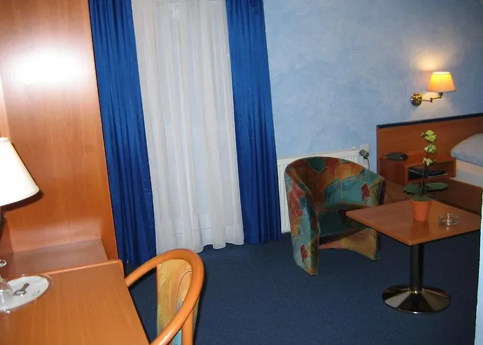 罗森霍夫酒店 2*